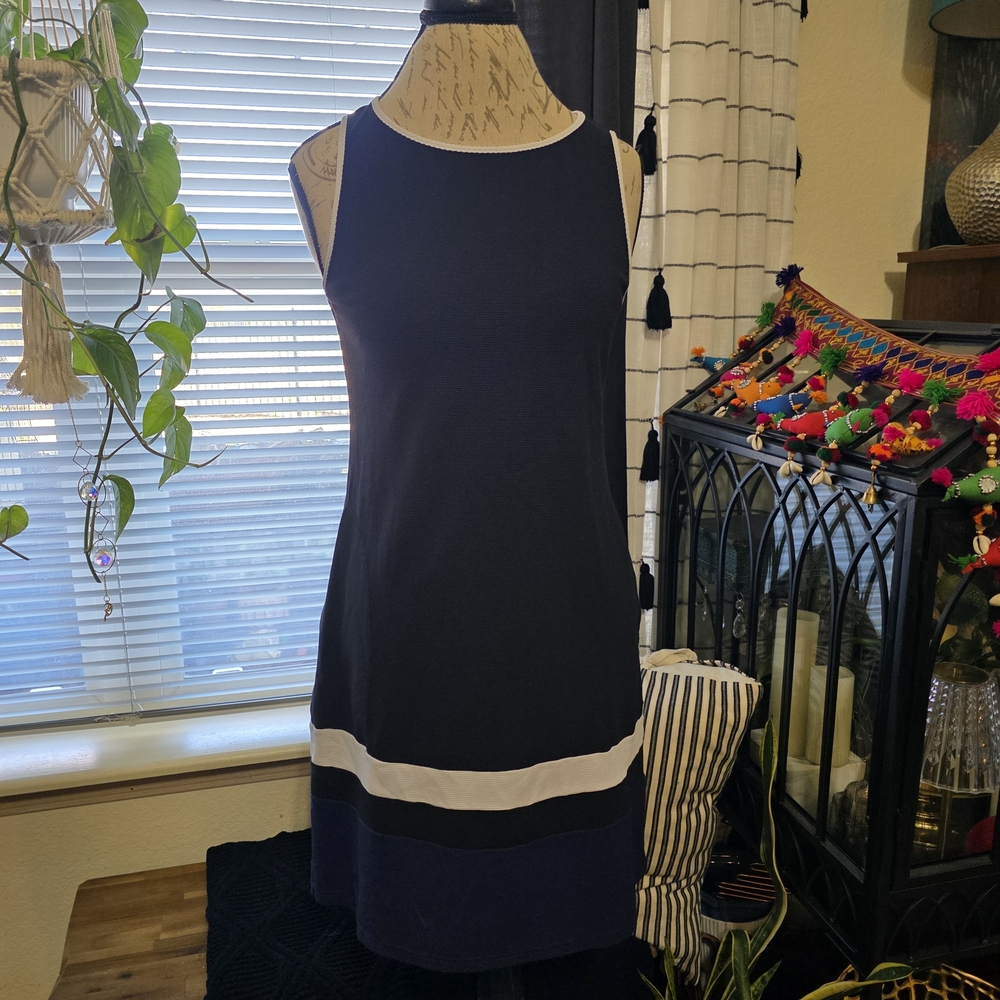 Tommy Bahama Navy Black and White Sleeveless Dress Vacation Resort Effortless